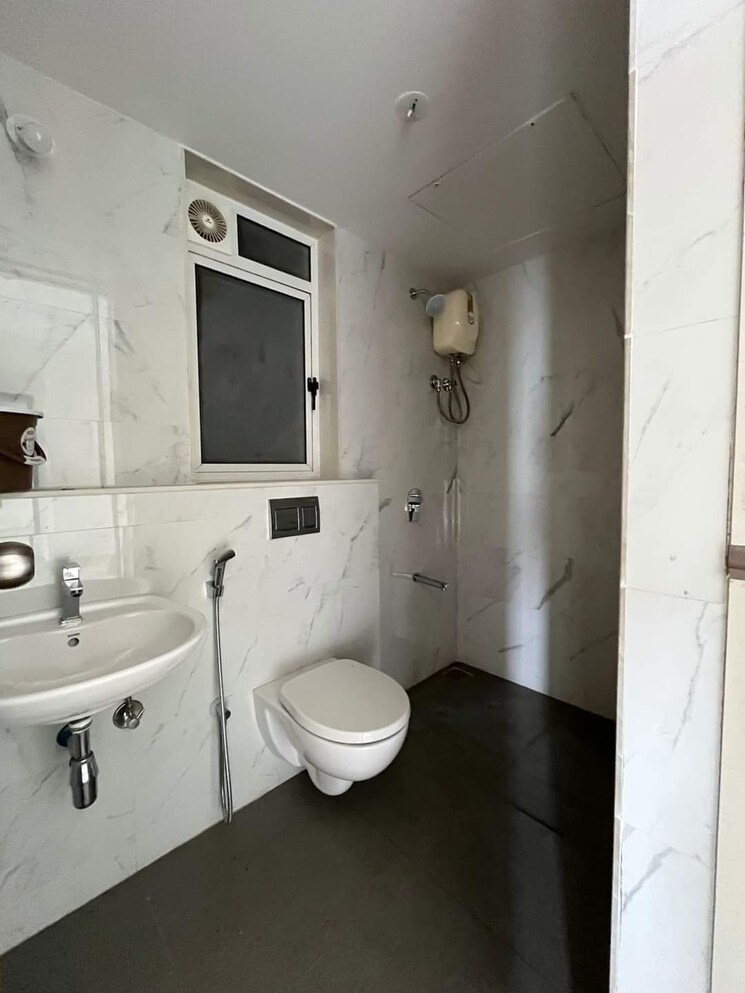 Bathroom, lodha-palava-downtown 1 Bedroom 449 Sq.Ft. Apartment In Dombivli East Thane 8519098