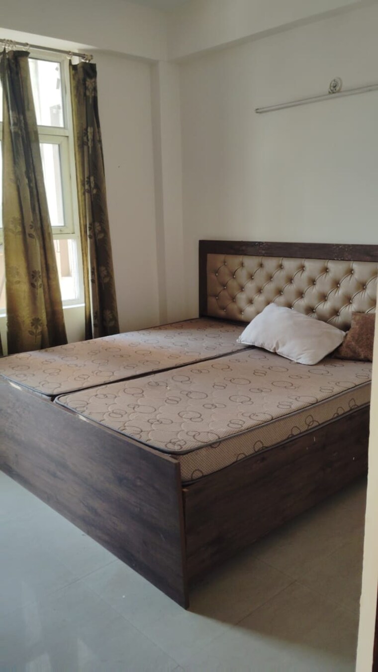 Master Bedroom, shree-vardhman-mantra 2 Bedroom 600 Sq.Ft. Apartment In Sector 67 Gurgaon 8519096