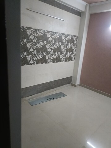 Room in 3 BHK Builder Floor at Rajendra Nagar – for Rent