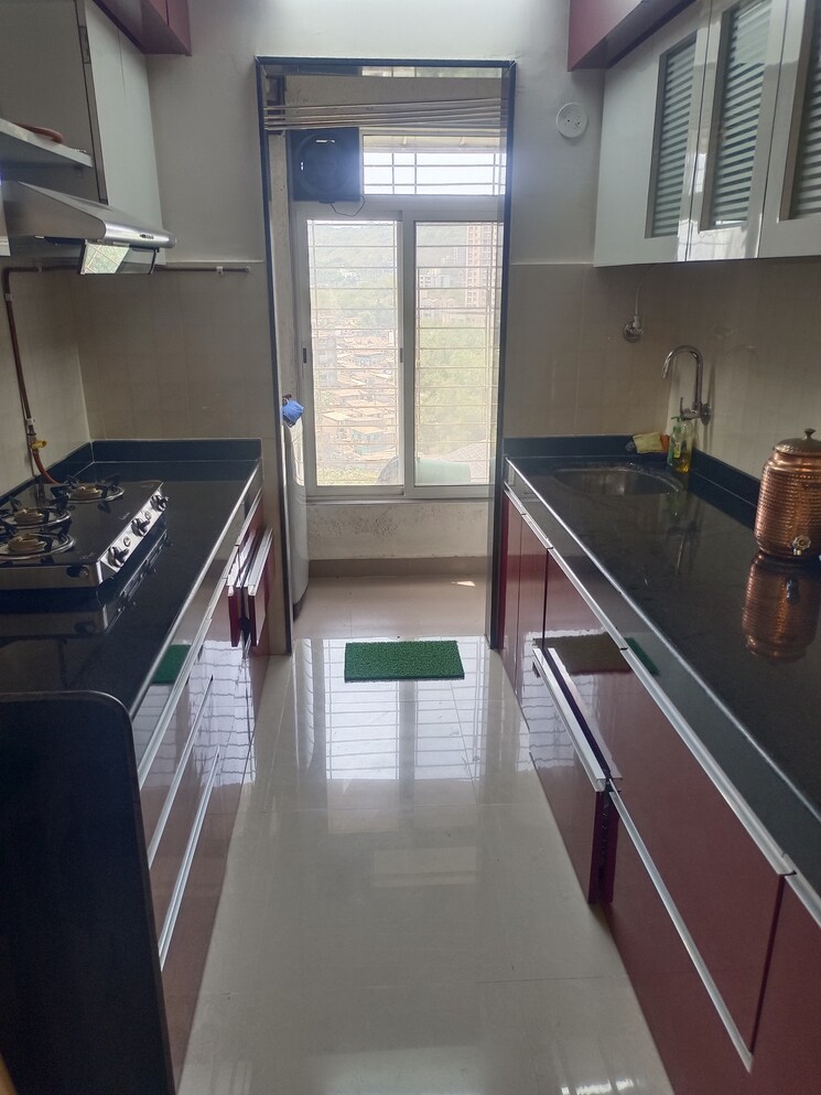 Kitchen, hubtown-greenwoods 3 Bedroom 672 Sq.Ft. Apartment In Vartak Nagar Thane 8519199