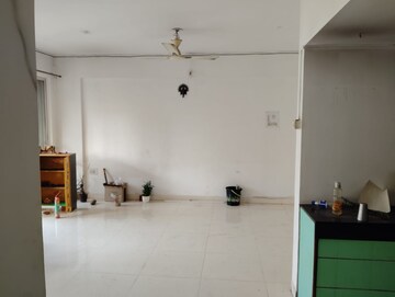 Room in 3 BHK Apartment at Aditya Shagun, Bavdhan – for Rent