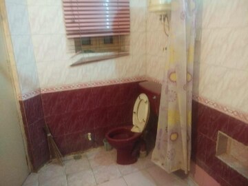 Bathroom in 2 BHK Builder Floor at Sector 22b – for Rent