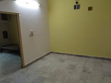  2 BHK Builder Floor at Sector 22b – for Rent