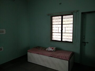 Room in 2 BHK Apartment at Kothrud – for Rent