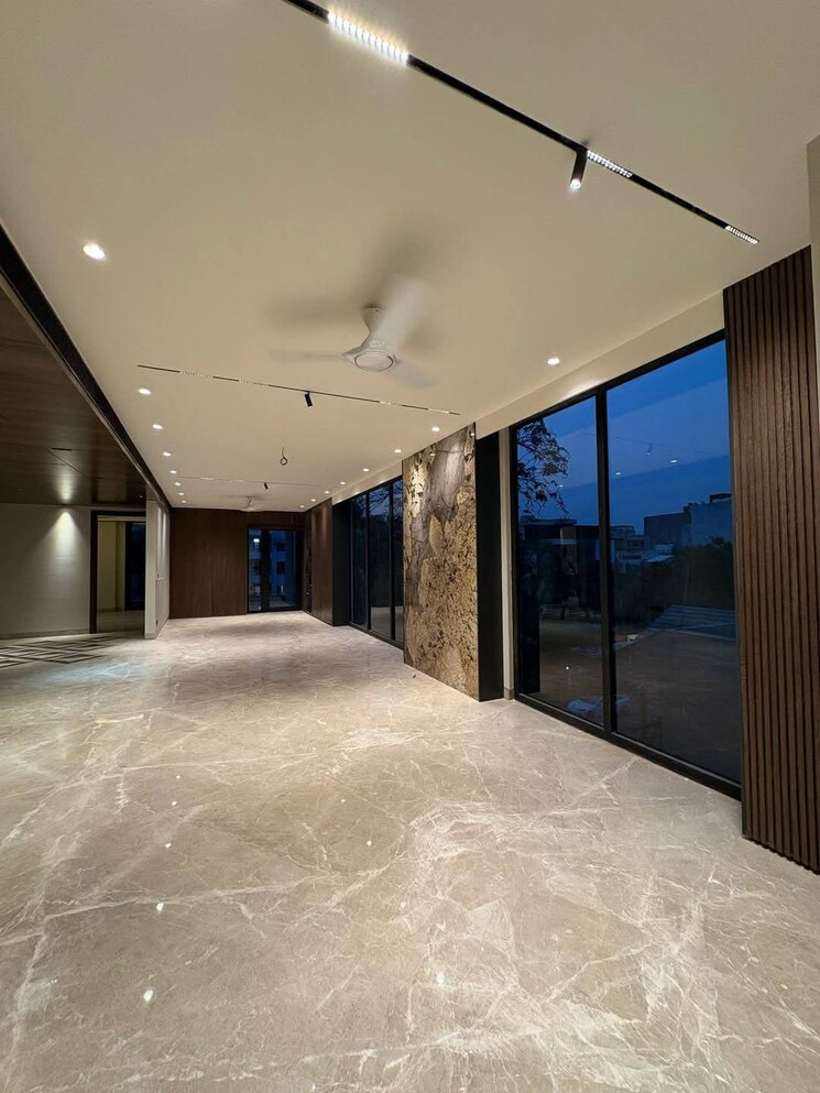 undefined, green-wood-city 5 Bedroom 502 Sq.Yd. Apartment In Sector 45 Gurgaon 8519325