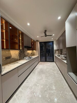 5 BHK Apartment For Sale in Green Wood City, Sector 45