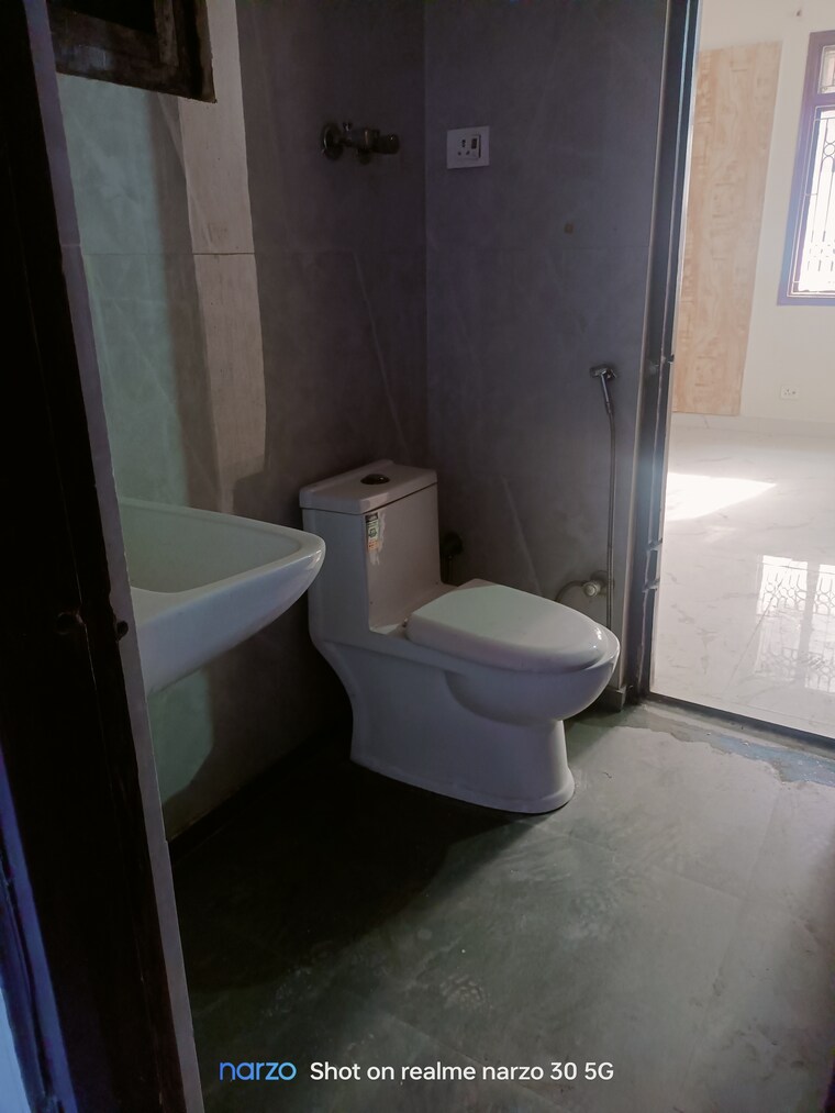 Bathroom, ip extension 3 Bedroom 1250 Sq.Ft. Apartment In Ip Extension Delhi 8519441