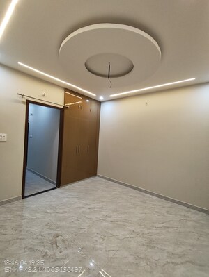 Room in 3 BHK Villa at Jankipuram – for Sale