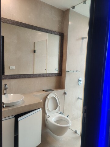 Attached Bathroom in 3 BHK Apartment at Oberoi Exquisite Goregaon, Goregaon East – for Rent