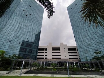 Office Space For Rent in Mani Casadona, New Town