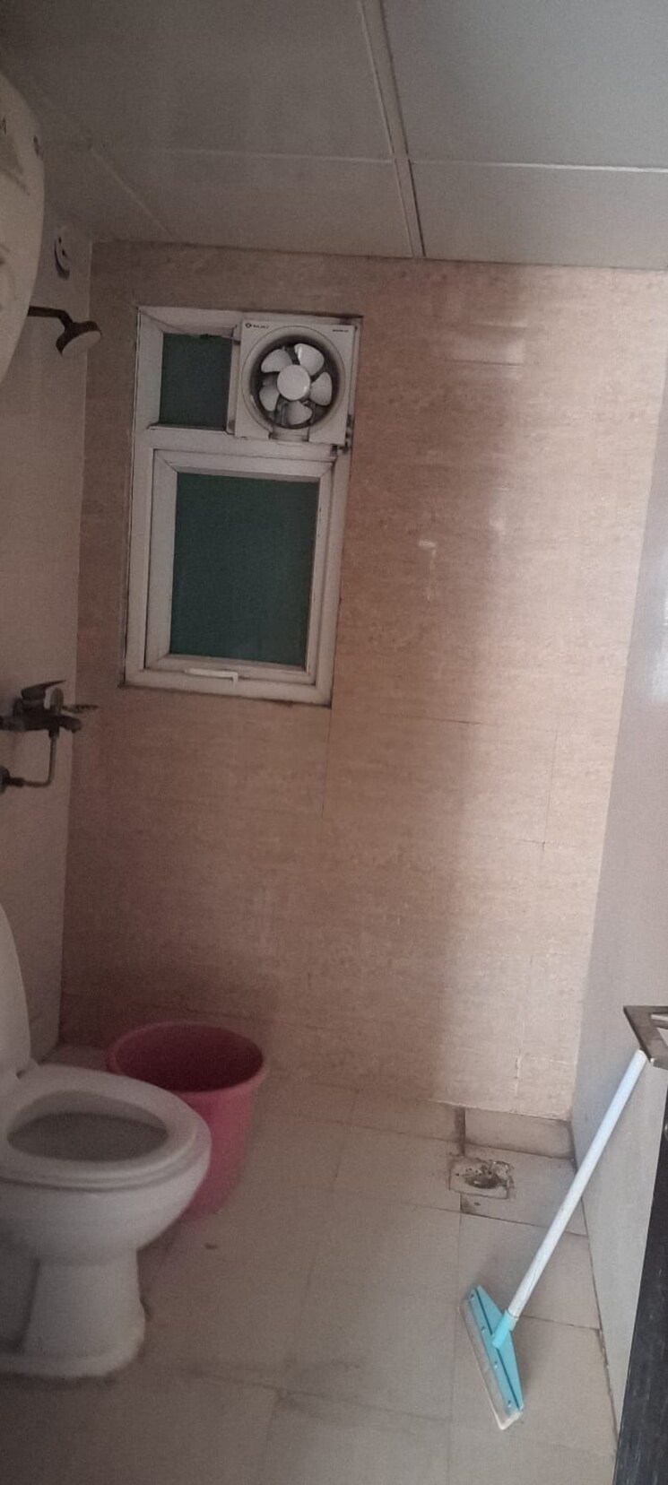 Attached Bathroom, paras-tierea 1 Bedroom 495 Sq.Ft. Apartment In Sector 137 Noida 8519696