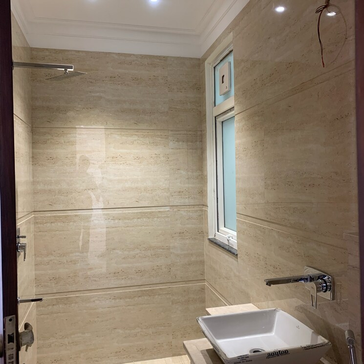 Bathroom, ansal-api-versalia 4 Bedroom 2750 Sq.Ft. Builder Floor In Sector 67a Gurgaon 8519681