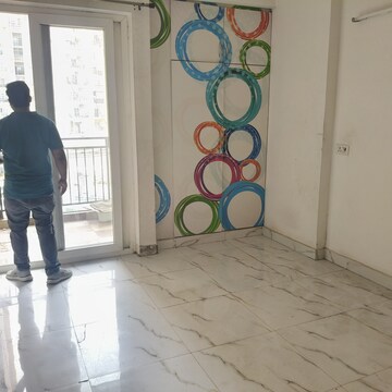 2 BHK Apartment For Rent in Gaur City 2 - 14th Avenue, Sector 16c Greater Noida