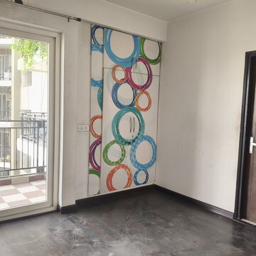 Room in 2 BHK Apartment at Gaur City 2 - 14th Avenue, Sector 16c Greater Noida – for Rent