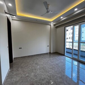 Room in 3 BHK Builder Floor at Sushant Lok 3, Sector 57 – for Sale