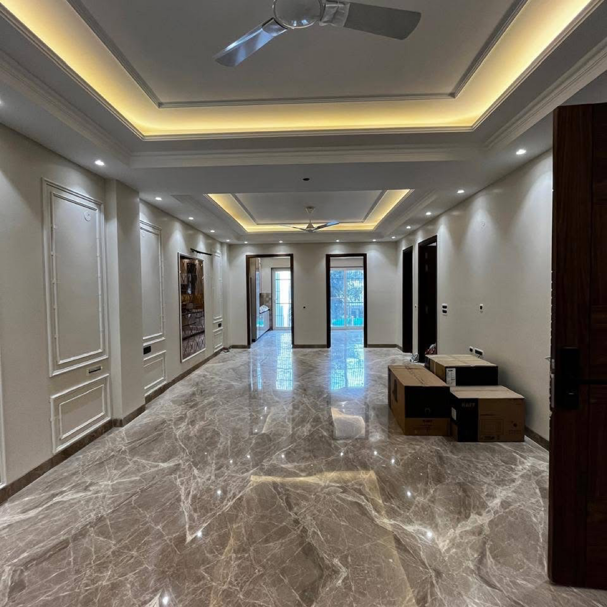 3 BHK + Pooja Room,Servant Room Builder Floor For Sale in Sushant Lok 3