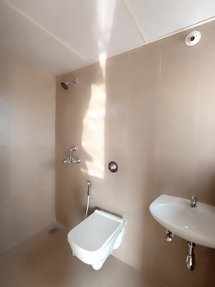 Bathroom, runwal-my-city 1.5 Bedroom 524 Sq.Ft. Apartment In Dombivli East Thane 8519765