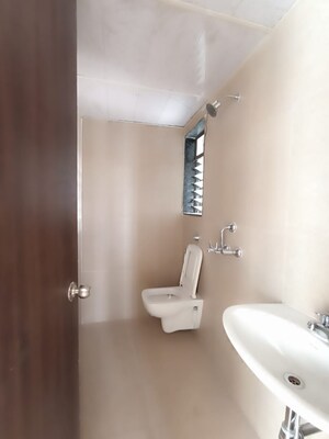 Attached Bathroom in 1.5 BHK Apartment at Runwal My City, Dombivli East – for Sale