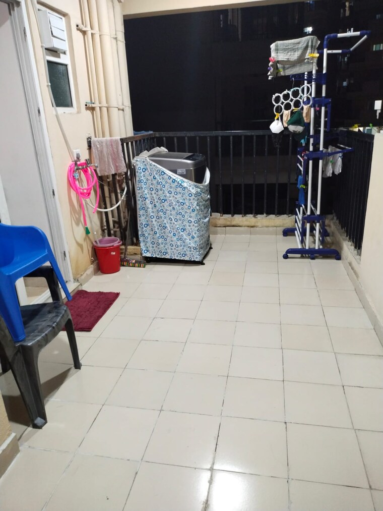 Balcony, gaur-city-2-14th-avenue 2 Bedroom 955 Sq.Ft. Apartment In Sector 16c Greater Noida Greater Noida 8519865