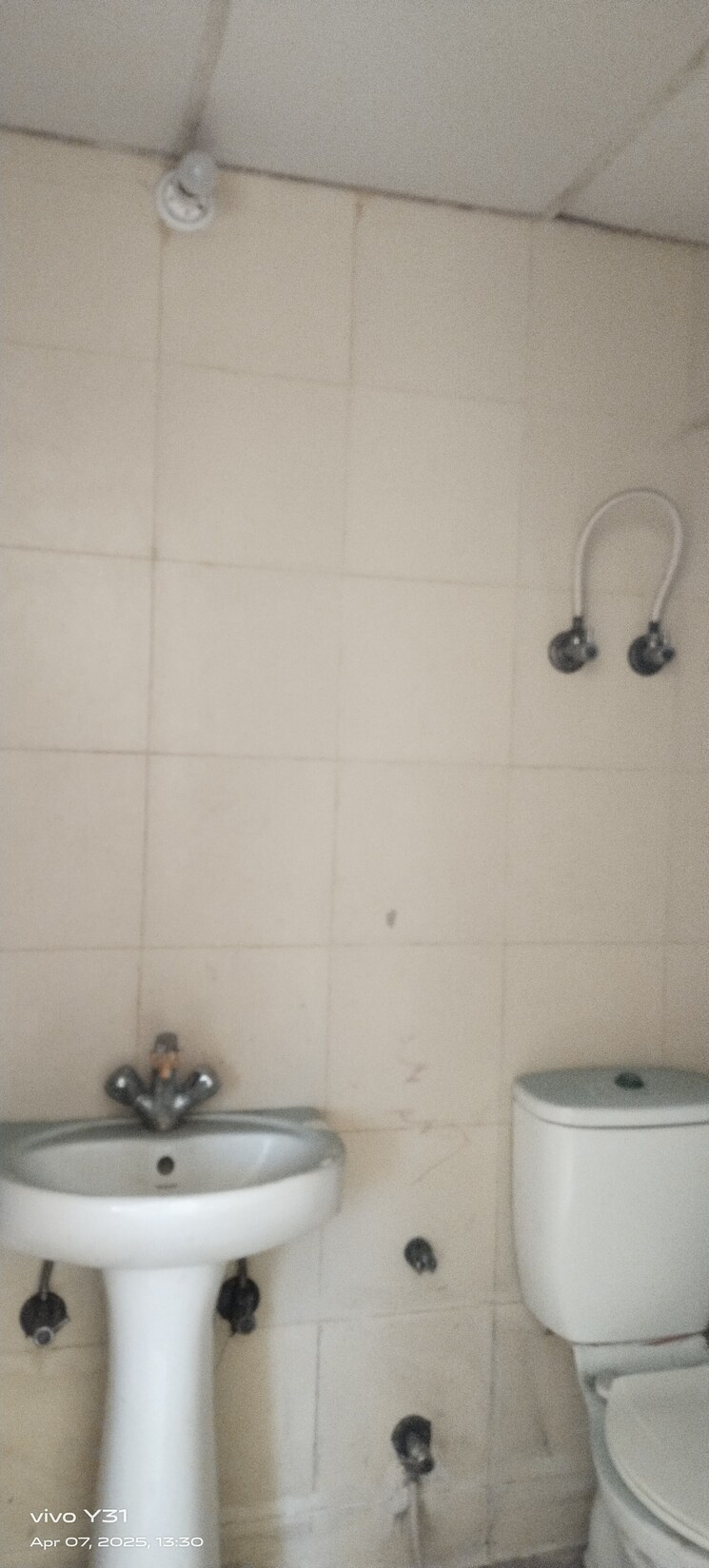 Bathroom, mahagun-mywoods-ii 3 Bedroom 1520 Sq.Ft. Apartment In Sector 16c Greater Noida Greater Noida 8519892