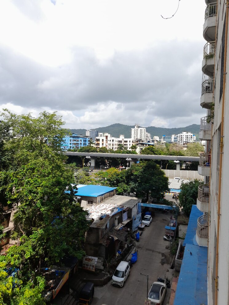 Exterior View, sri-gurunanak-chs 1.5 Bedroom 520 Sq.Ft. Apartment In Kopri Thane 8519867