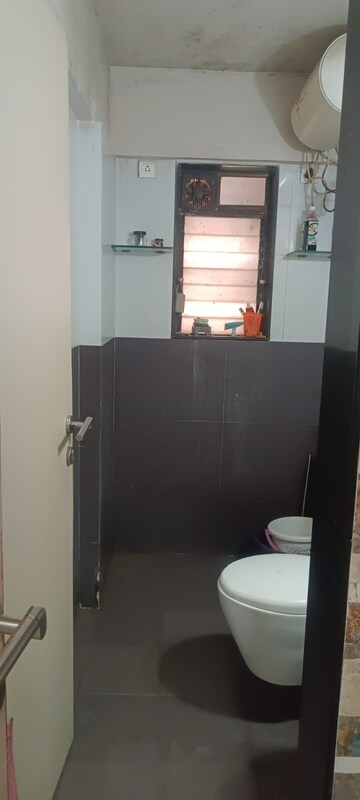 Bathroom in 1 BHK Apartment at Vakola – for Rent