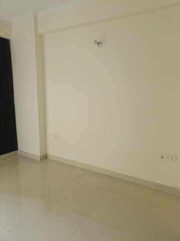 1 BHK Apartment For Rent in Maxblis Grand Wellington, Sector 75