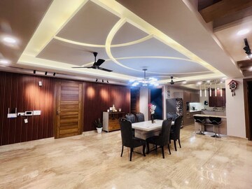 Living Room in 5 BHK Villa at Eros Rosewood Villas, Sector 50 – for Sale