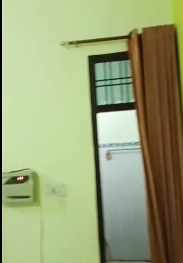 Bedroom in 2 BHK Villa at Aliganj – for Rent