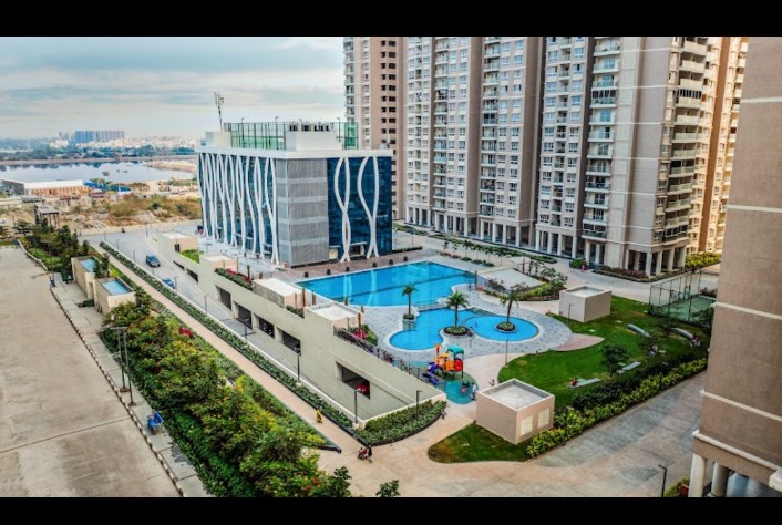 2 BHK Apartment For Sale in Marina Skies