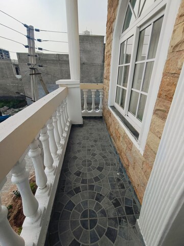 Balcony in 2 BHK Apartment at Kharar Road – for Rent