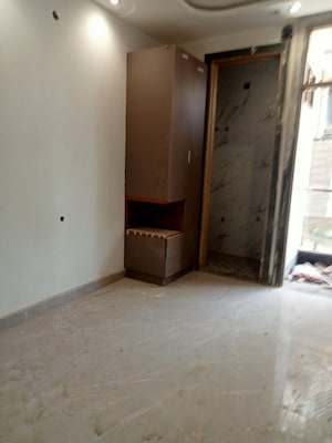 Room in 2 BHK Builder Floor at Mahavir Enclave 1 – for Sale