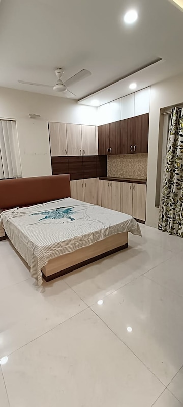 3 BHK Apartment For Rent in Raheja Vistas Phase 1, Mohammadwadi