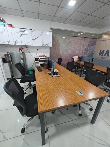 Team Area in  Office Space at Galaxy Blue Sapphire Plaza, Sector 4, Greater Noida – for Rent