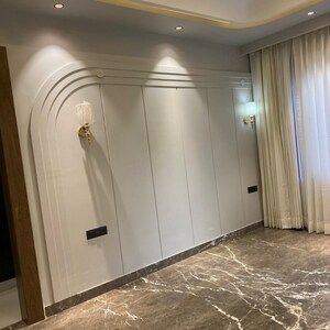 Room in 4 BHK Builder Floor at Ansal API Esencia, Sector 67 – for Sale