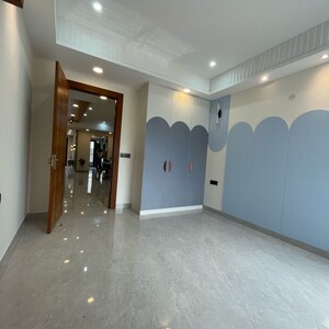 Bedroom in 4 BHK Builder Floor at Ansal API Esencia, Sector 67 – for Sale