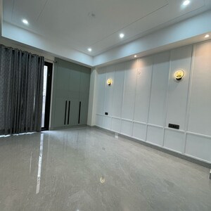 Bedroom in 4 BHK Builder Floor at Ansal API Esencia, Sector 67 – for Sale