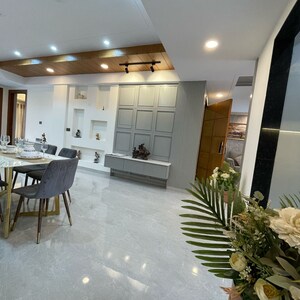 Room in 4 BHK Builder Floor at Ansal API Esencia, Sector 67 – for Sale