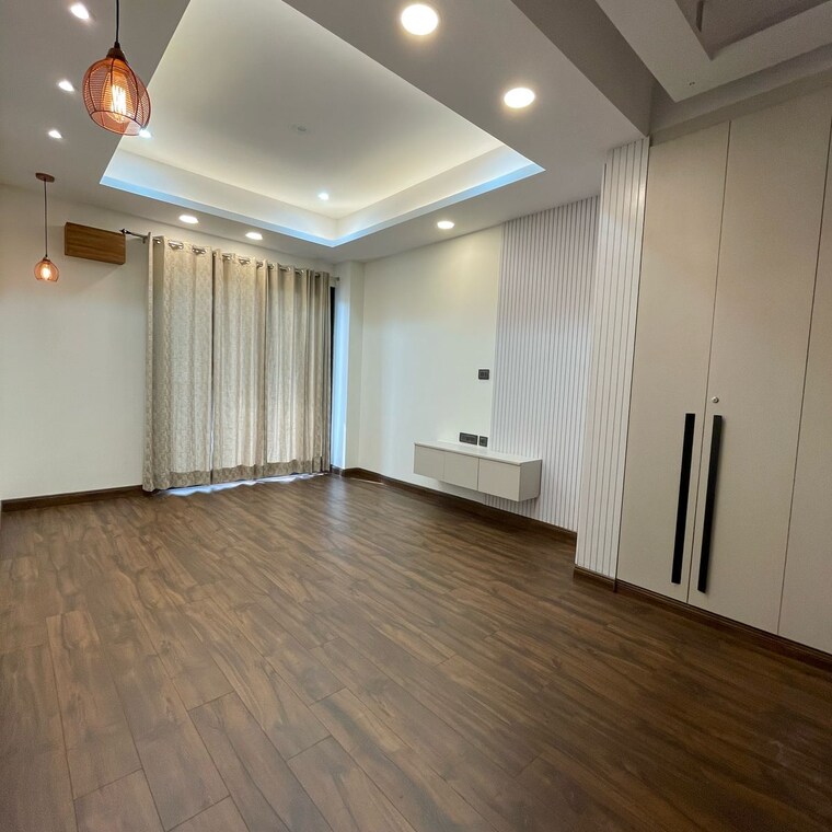 Bedroom, ansal-api-esencia 4 Bedroom 299 Sq.Yd. Builder Floor In Sector 67 Gurgaon 8520498