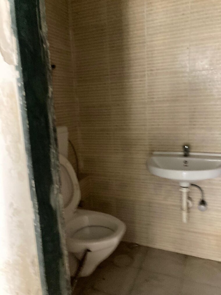 Bathroom, db-realty-orchid-ozone 2 Bedroom 610 Sq.Ft. Apartment In Dahisar East Mumbai 8520599