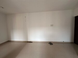 Room in 2 BHK Apartment at DB Realty Orchid Ozone, Dahisar East – for Sale