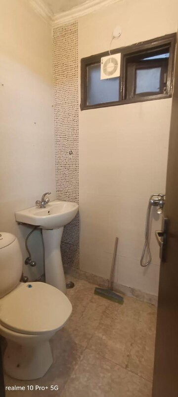 Bathroom in 3 BHK Builder Floor at New Rajinder Nagar – for Rent