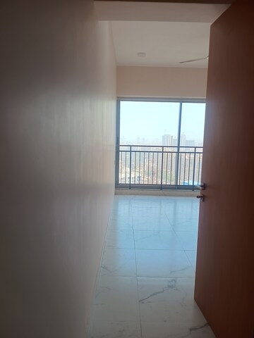 Room in 1 BHK Apartment at Dynamix Avanya, Dahisar East – for Rent