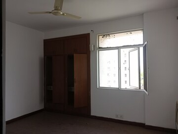 Bedroom in 3 BHK Apartment at Parsvnath Prestige, Sector 93a – for Rent