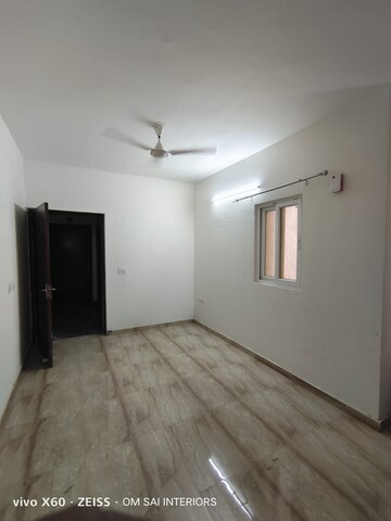 2 BHK Apartment For Rent in Pivotal Devaan, Sector 84