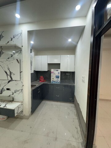 Kitchen in 2 BHK Builder Floor at Lucky The Palm Valley, Sector 1 Greater Noida – for Rent