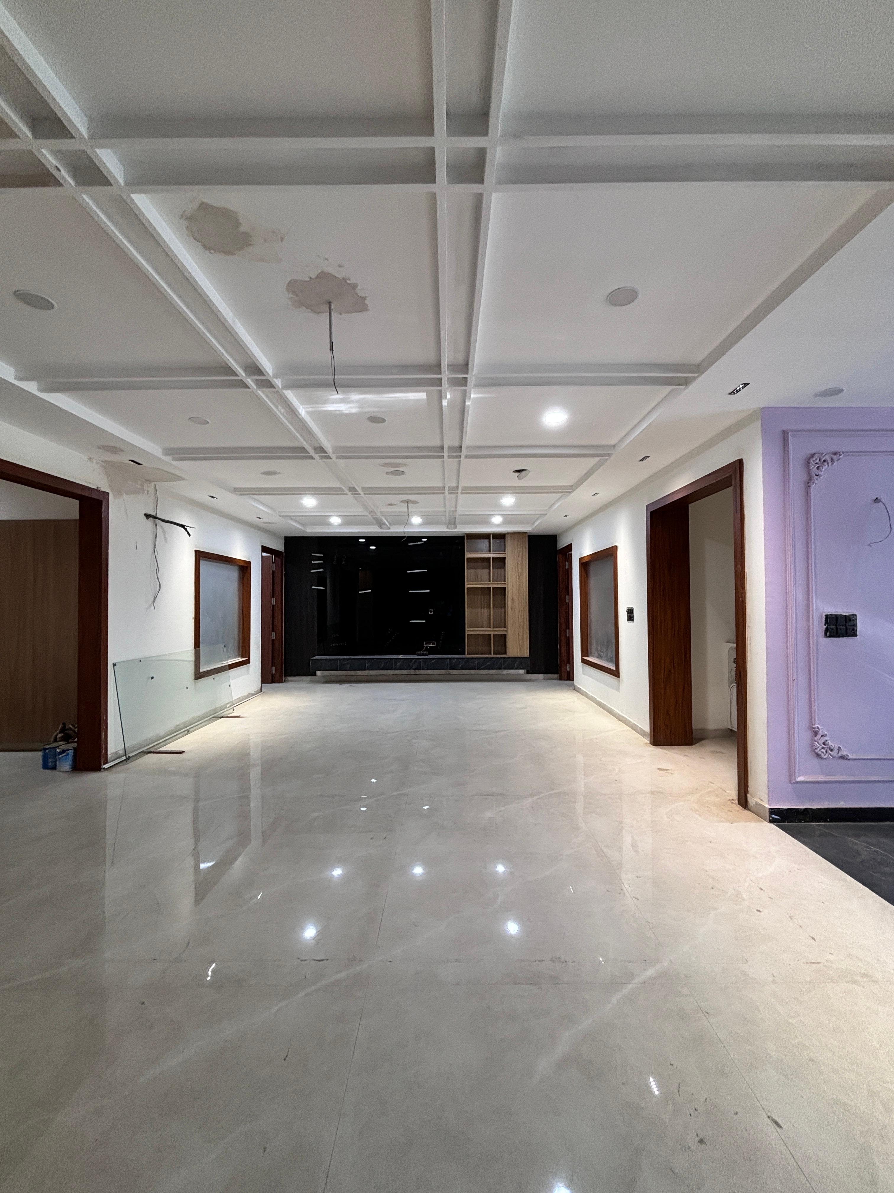 4 BHK + Pooja Room,Servant Room Builder Floor For Sale in Luxury Builder Floor 