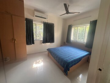 Bedroom in 3.5 BHK Apartment at Radha Residency Pune, J M Road – for Rent