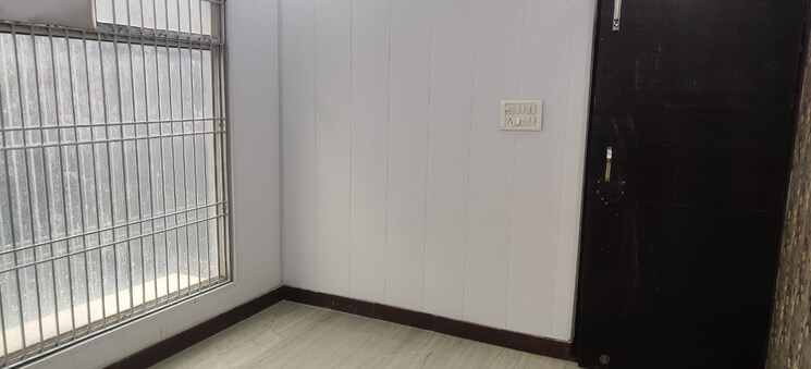 Room, rohini sector 24 2 Bedroom 60 Sq.Mt. Builder Floor In Rohini Sector 24 Delhi 8520847