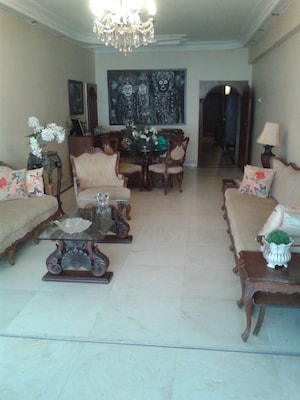 2 BHK Apartment For Sale in Ashoka Apartment Malabar, Malabar Hill